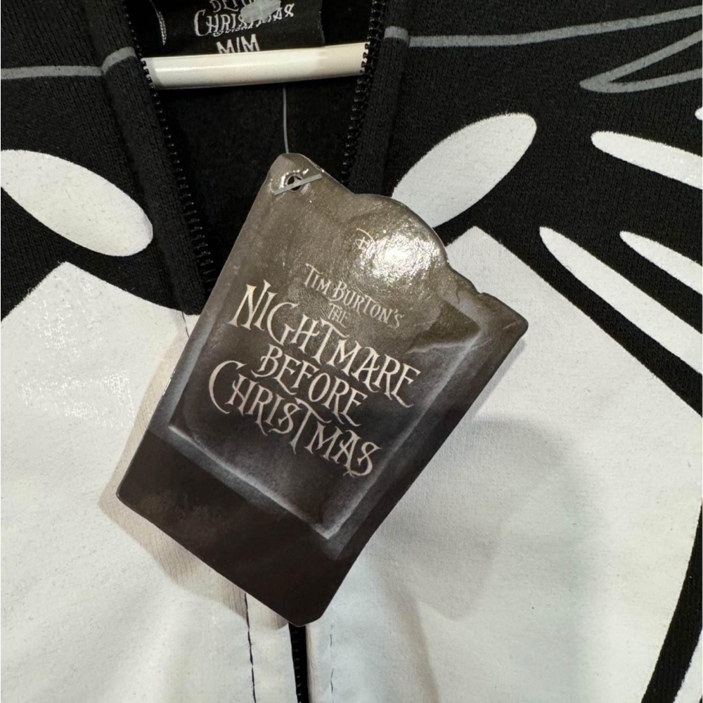 NEW Disney Black and White Adult M Sweater - Picture 7 of 8